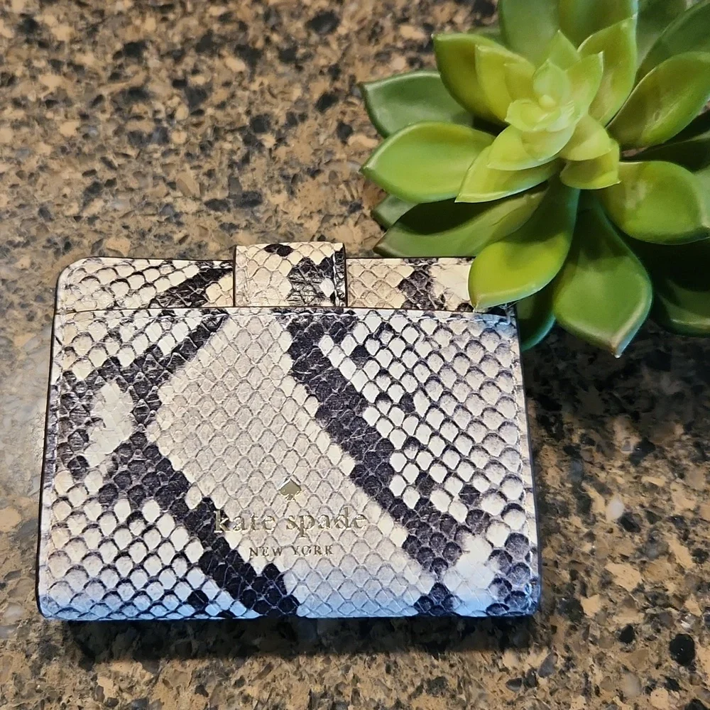 Kate Spade KF542 Phoebe Snake Embossed Small Card Holder